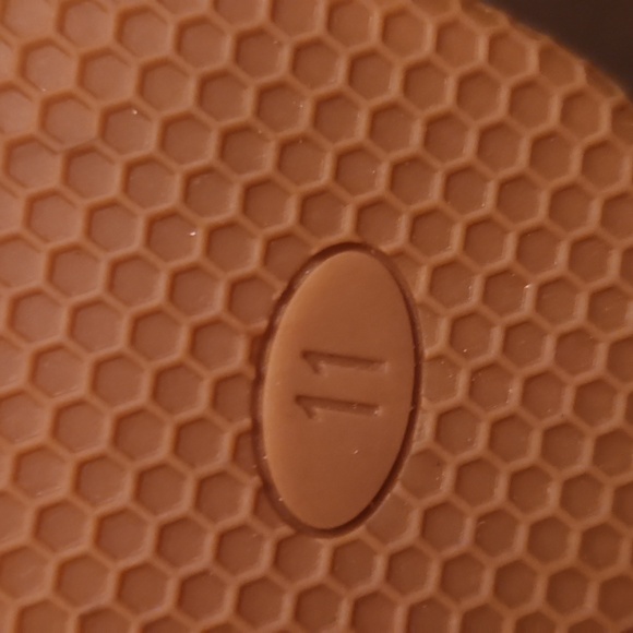 LIVIE AND LUCA brand new shoes size 11 - Picture 4 of 5